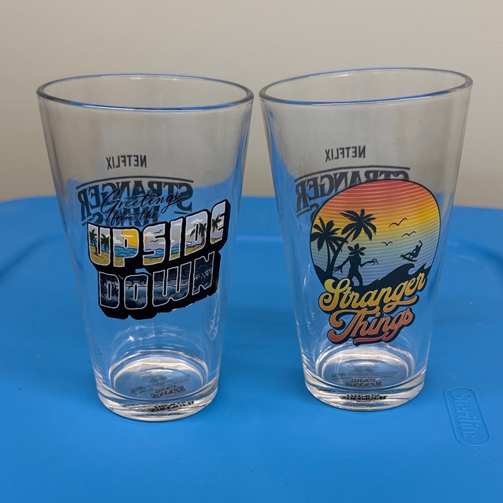 Netflix Stranger Things Pint Glass Set - Black and Multicolor